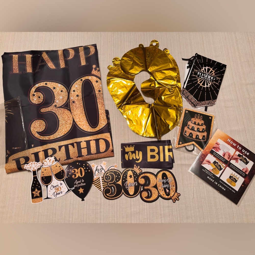 30th Bday / Roarin 20’s Gold and Black Party Decoration Set